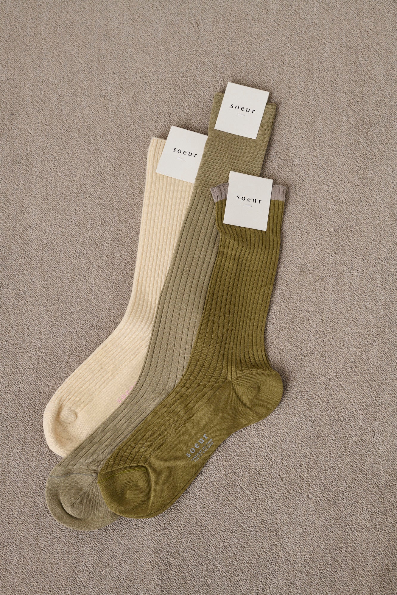 GREY WALK SOCKS
